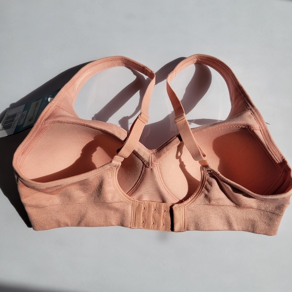 Vanity Fair Women's Pink Bra - Picture 9 of 9